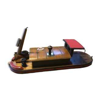 Barge cigarette box