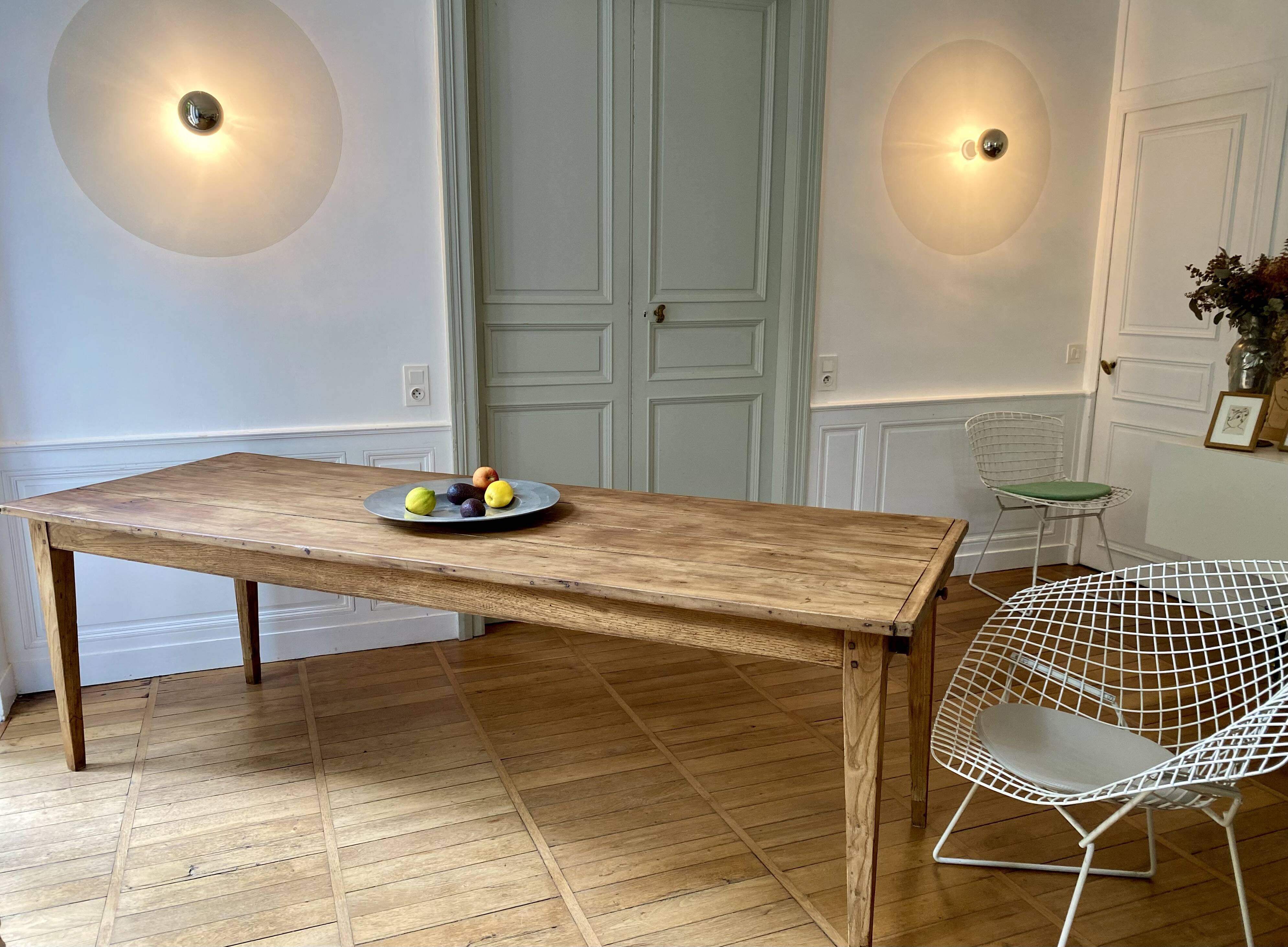 Farm table for 10/12 people.