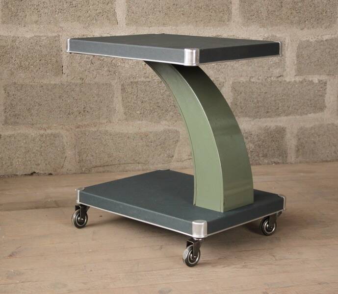 industrial serving roulette table