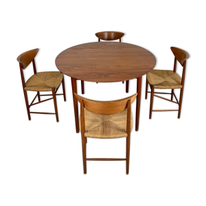 Table et chaises par - peter