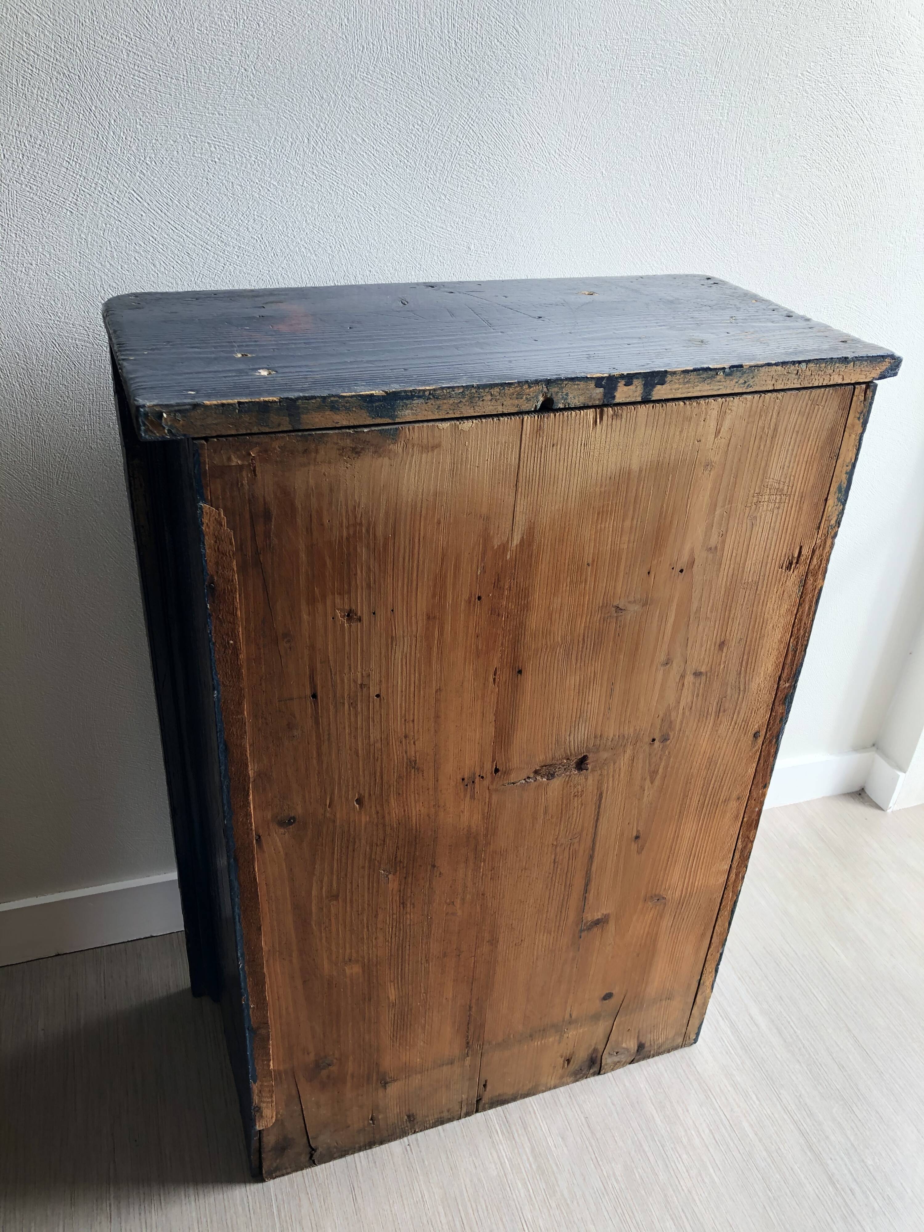 Patinated confectionery buffet