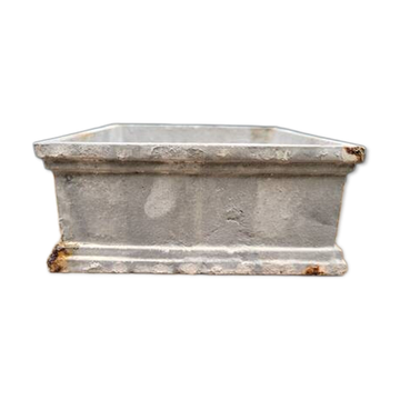 Jardinière carrée en fonte