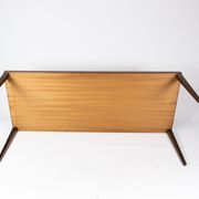 Table basse en bois de rose de design danois des années 1960.