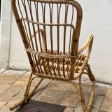 Joli rocking chair en rotin