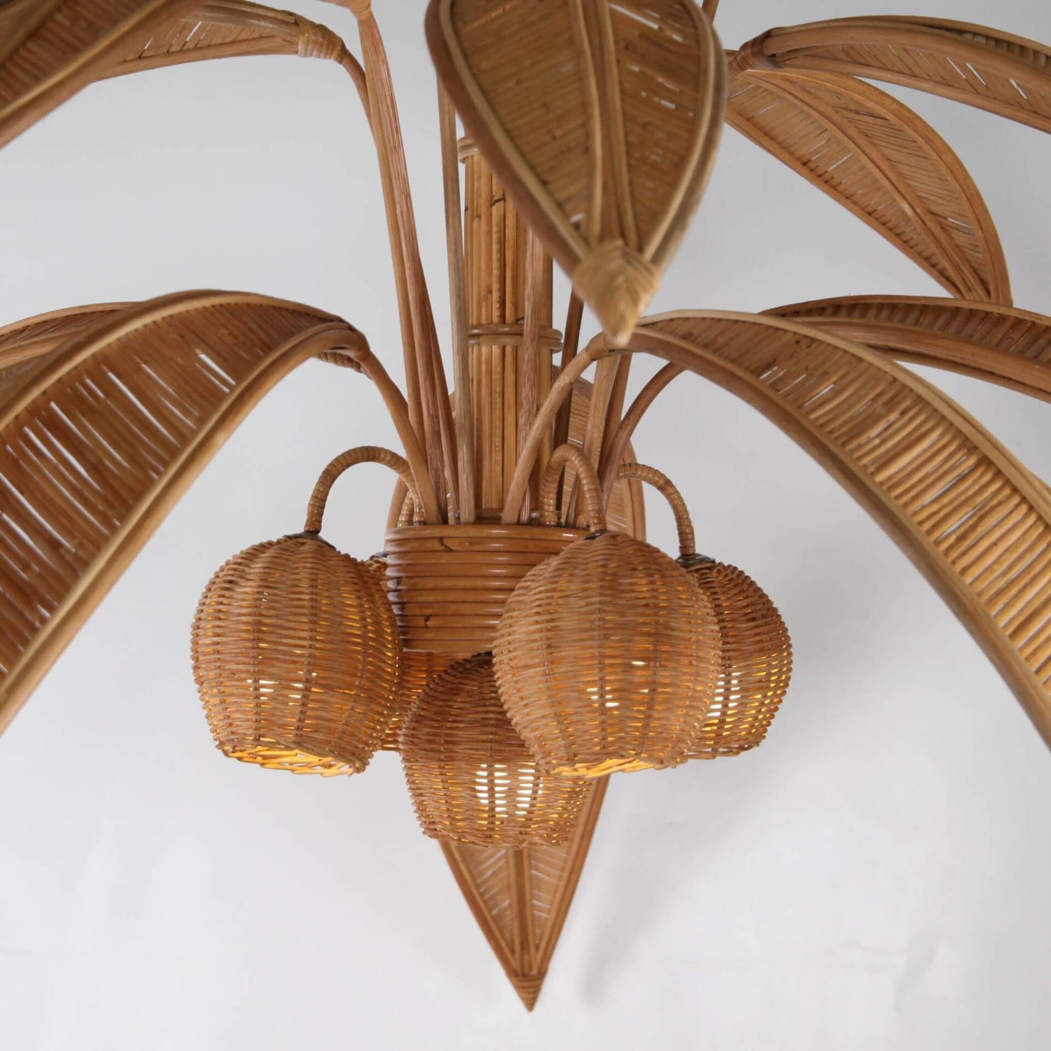 Grand lustre « cocotier » « palmier » en rotin