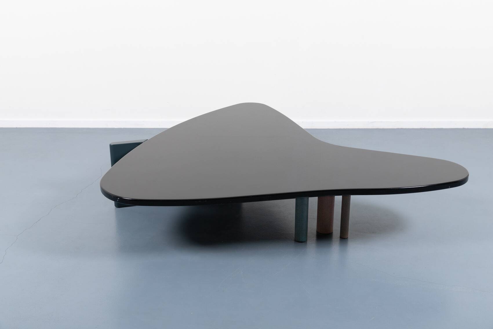 Postmodern Sculptural Coffee Table by Maurizio Salvato for Saporiti