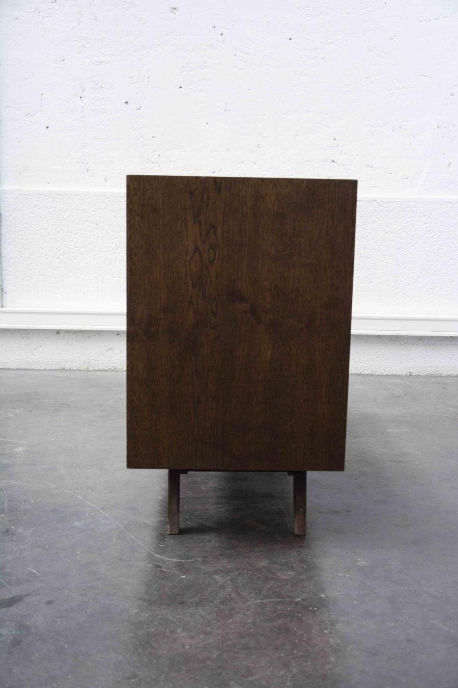 Jiroutek sliding door buffet