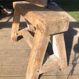 Trestle-shaped wooden bench