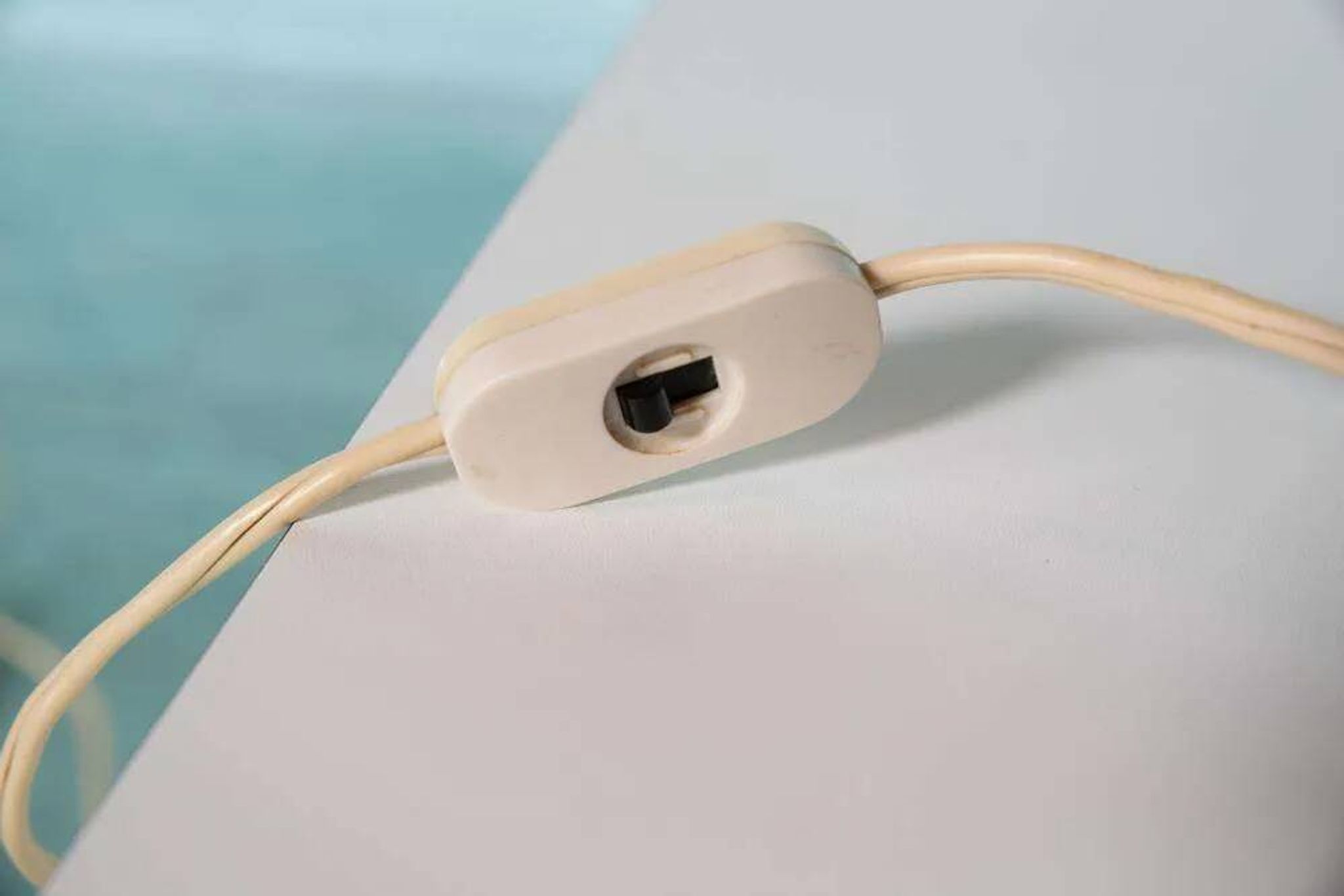 Vintage minimalist desk lamp, 1970s desk spotlight.