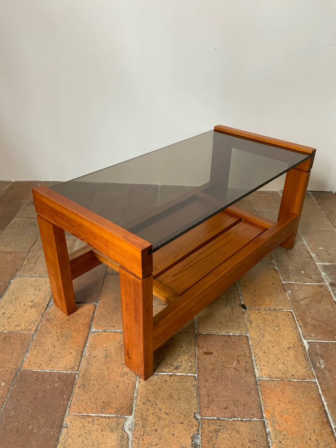 70´ coffee table