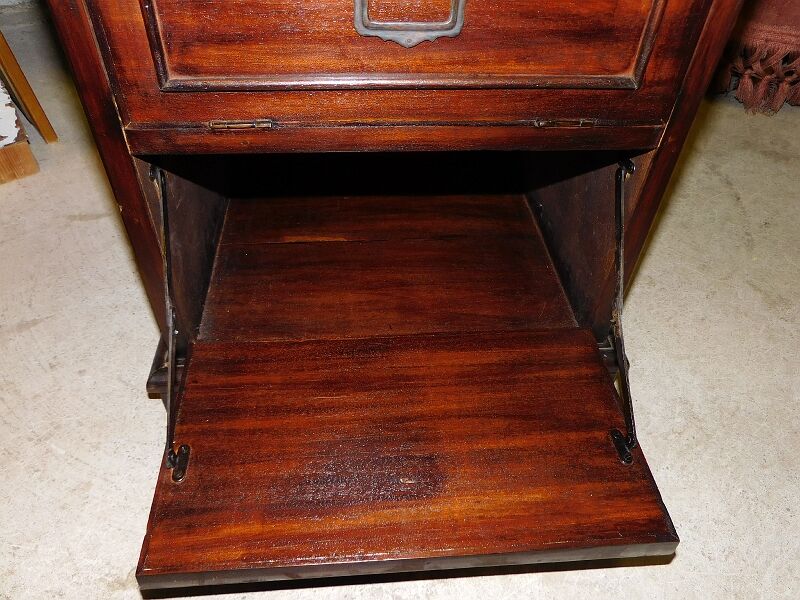 Classor has 4 massive mahogany cutters