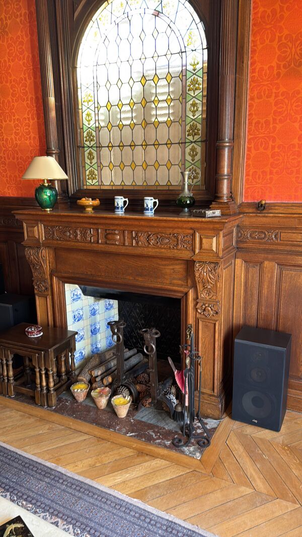 Cheminée ancienne en bois sculpté + trumeau – style Napoléon III