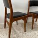 Chaise vintage scandinave en bois et simili cuir noir
