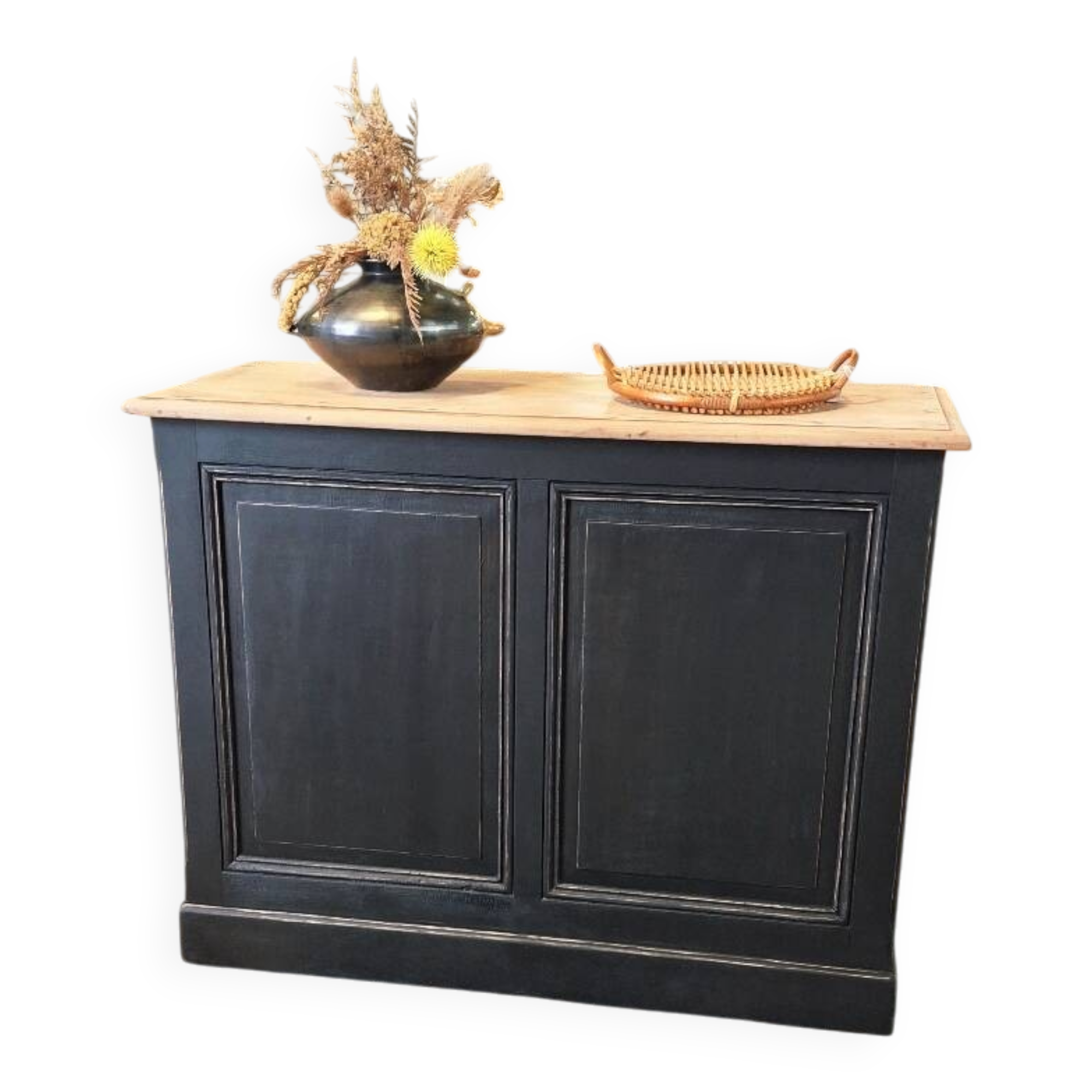 Antique counter
