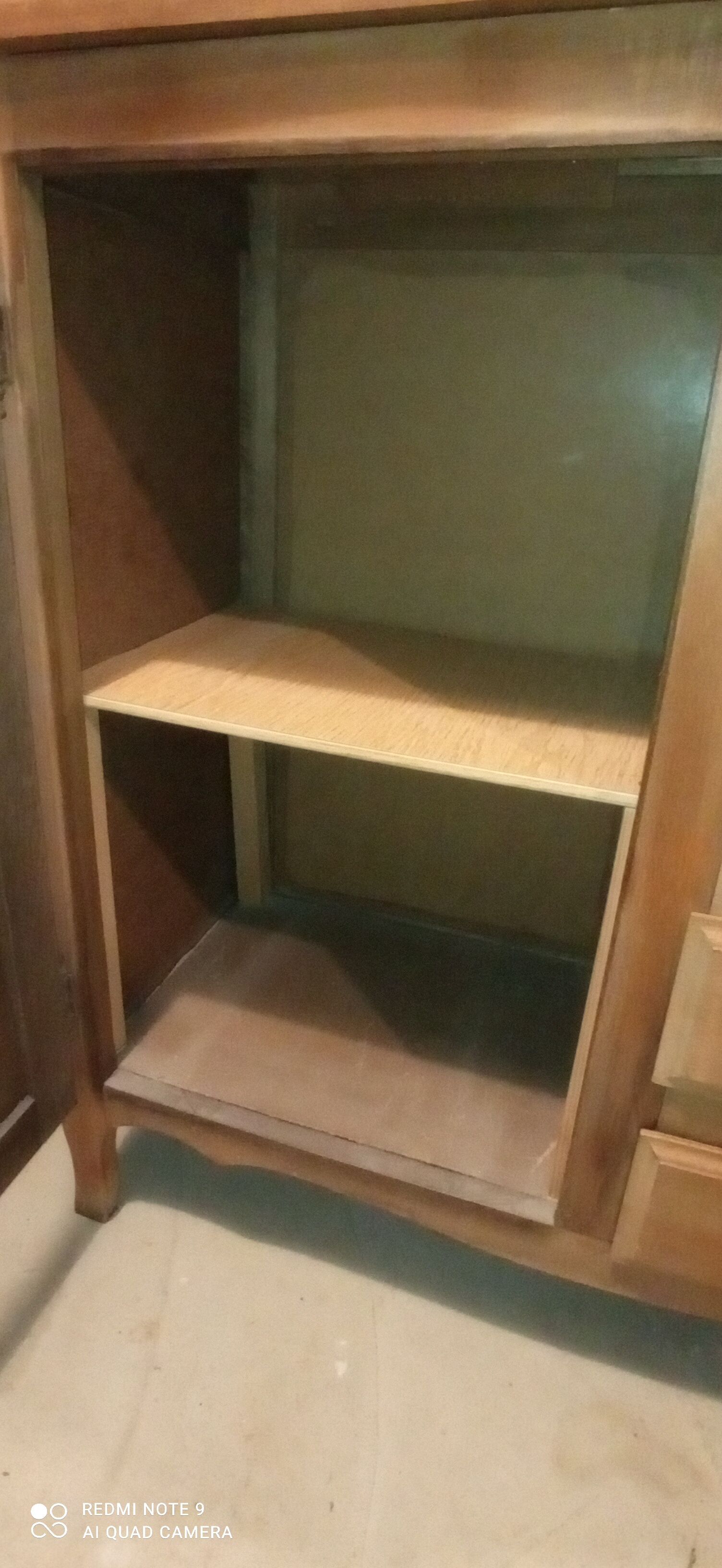 Chest of drawers or entrance furniture