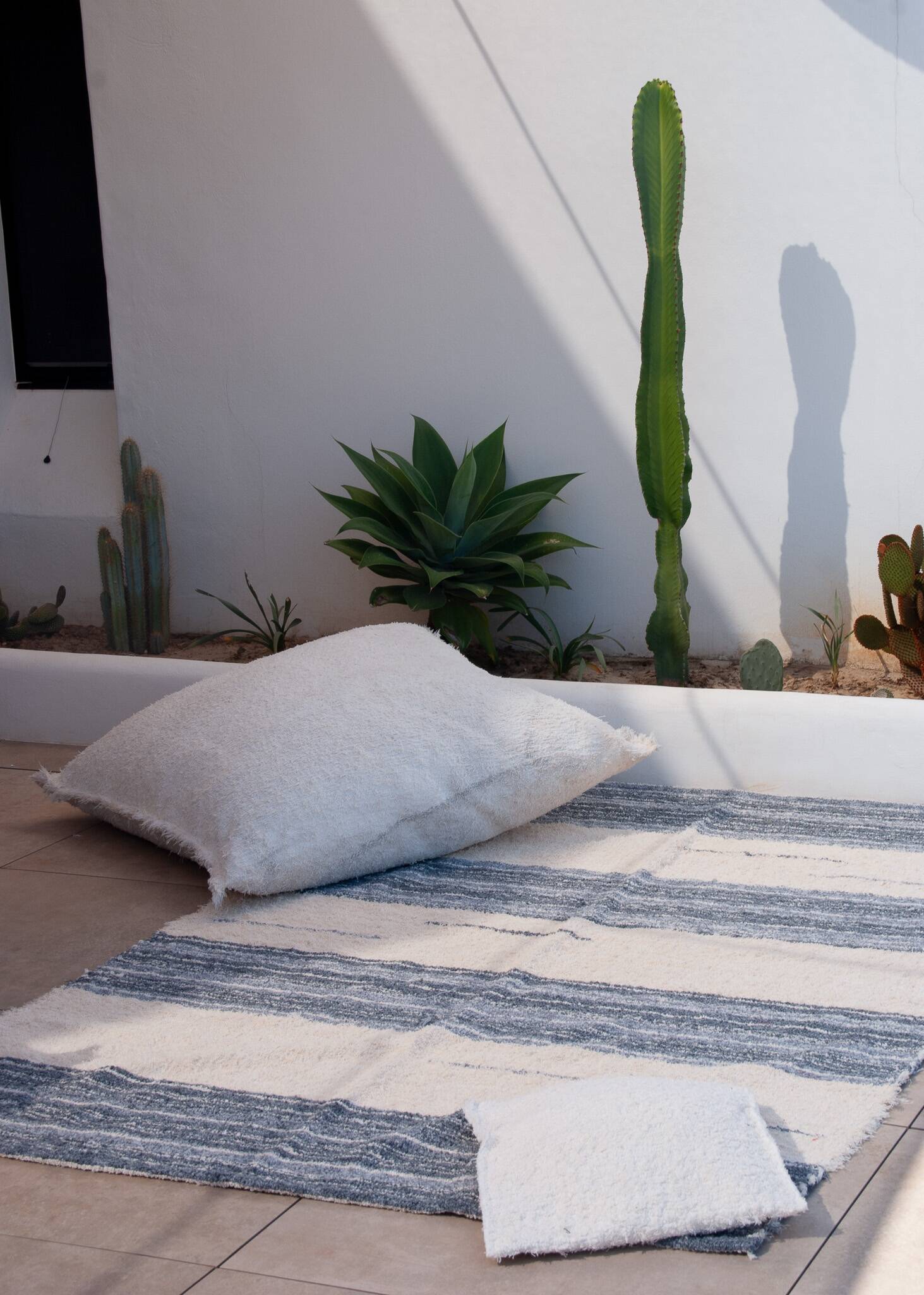 Recycled cotton handmade rug - Grey and white