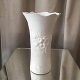 Biscuit and porcelain vase m Frey kaiser germany
