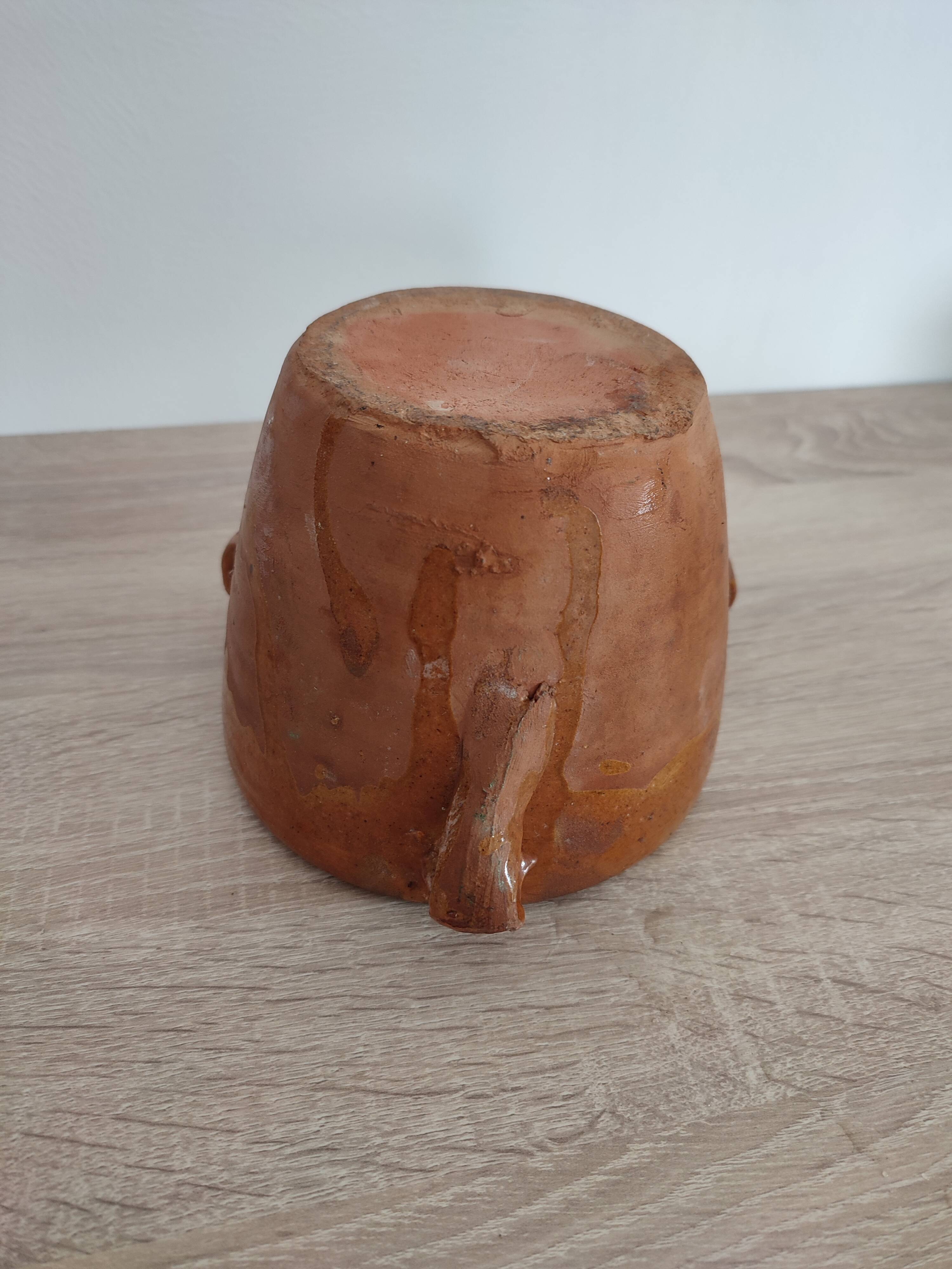 Old grease pot