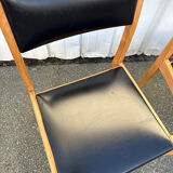 Set of 4 Scandinavian chairs in light wood and black faux leather – vintage
