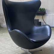 EGG Chair by Arne Jacobsen for Fritz Hansen