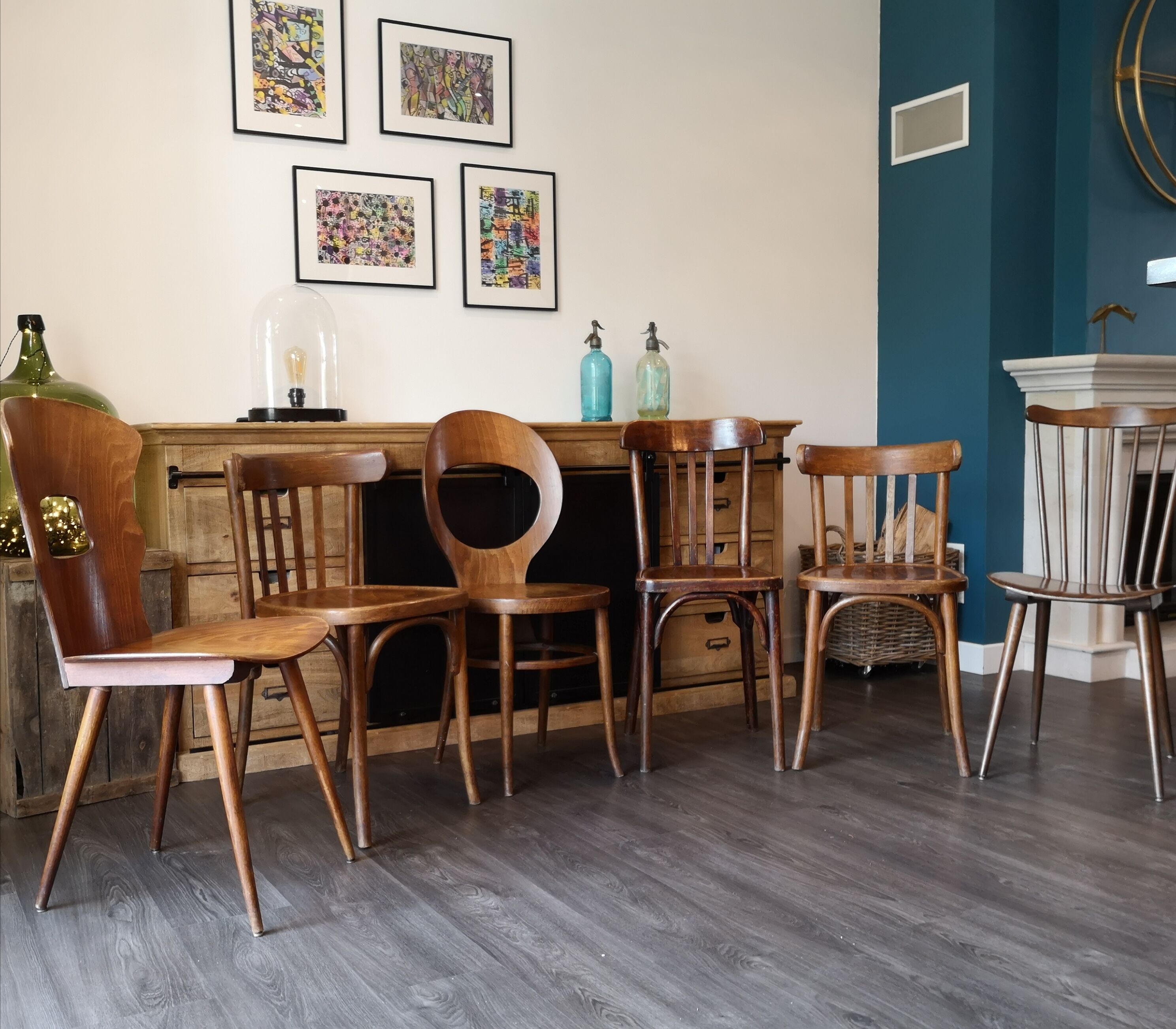 Série de 6 chaises bistrot Baumann dépareillées