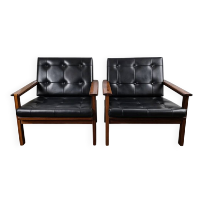 Paire de fauteuils en palissandre modèle Capella par Illum Wikkelsø pour Niels Eilersen, Danemark, 1960.
