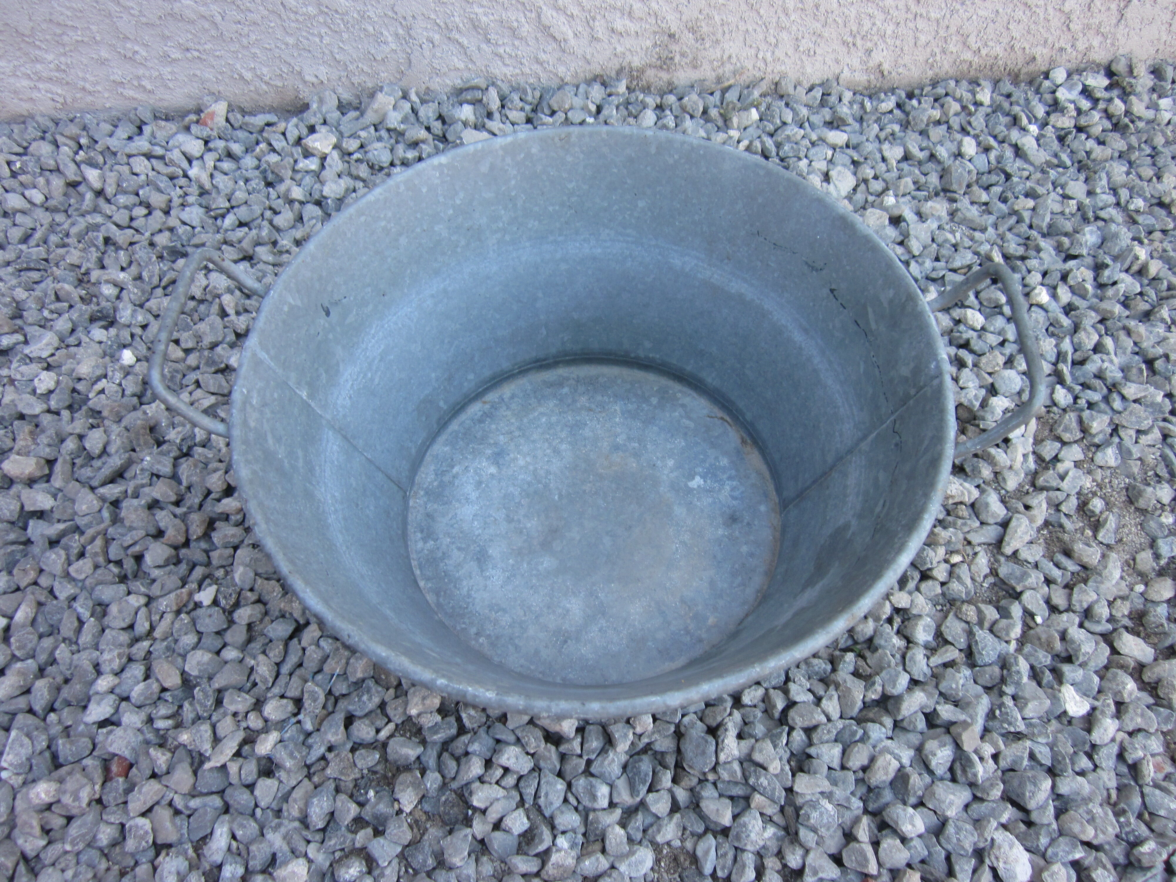 Zinc basin
