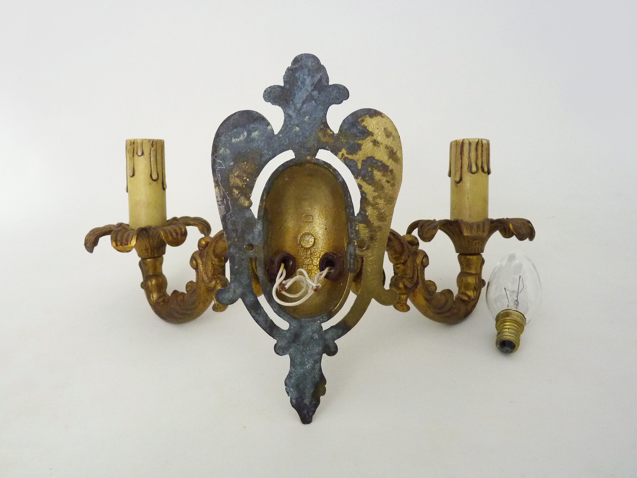 Old bronze wall lamp with 2 candles, years 50/60