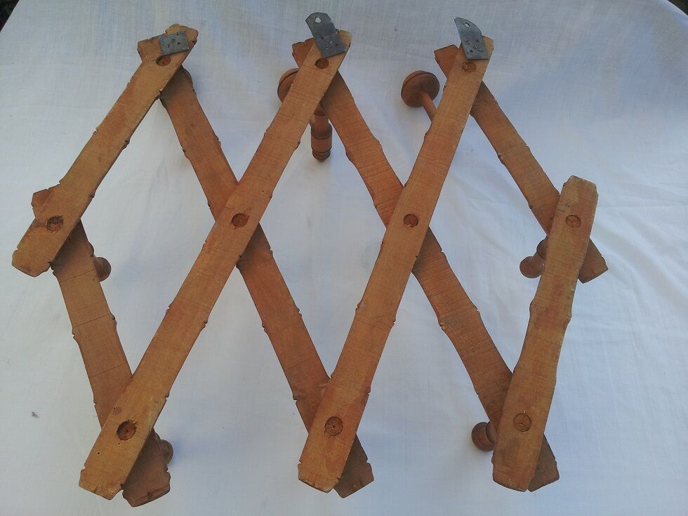 Portemanteau extensible en bois