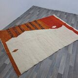 Traditional handmade Moroccan rug, size 150 x 260 cm