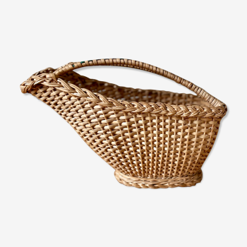 Old rattan pouring basket