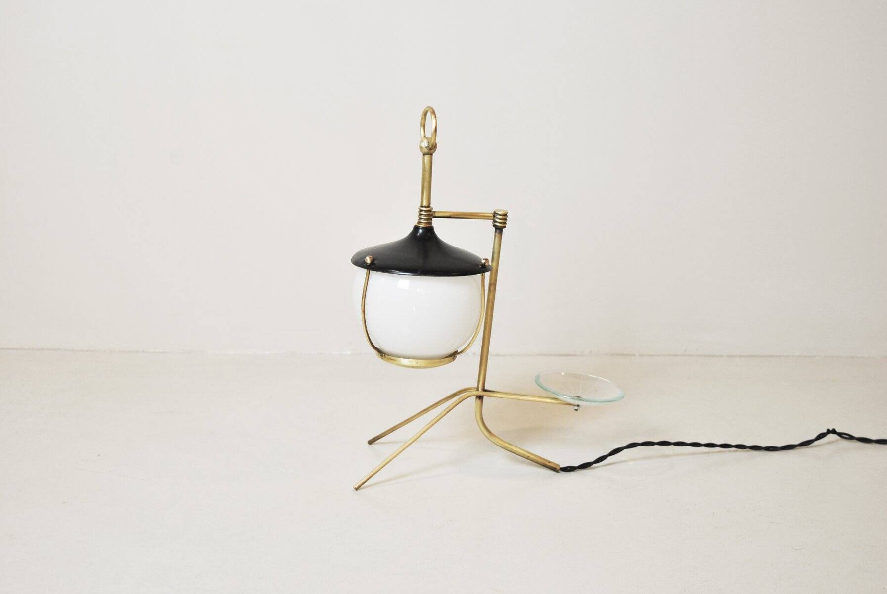 Lampe de table en forme de lanterne en laiton, années 50
