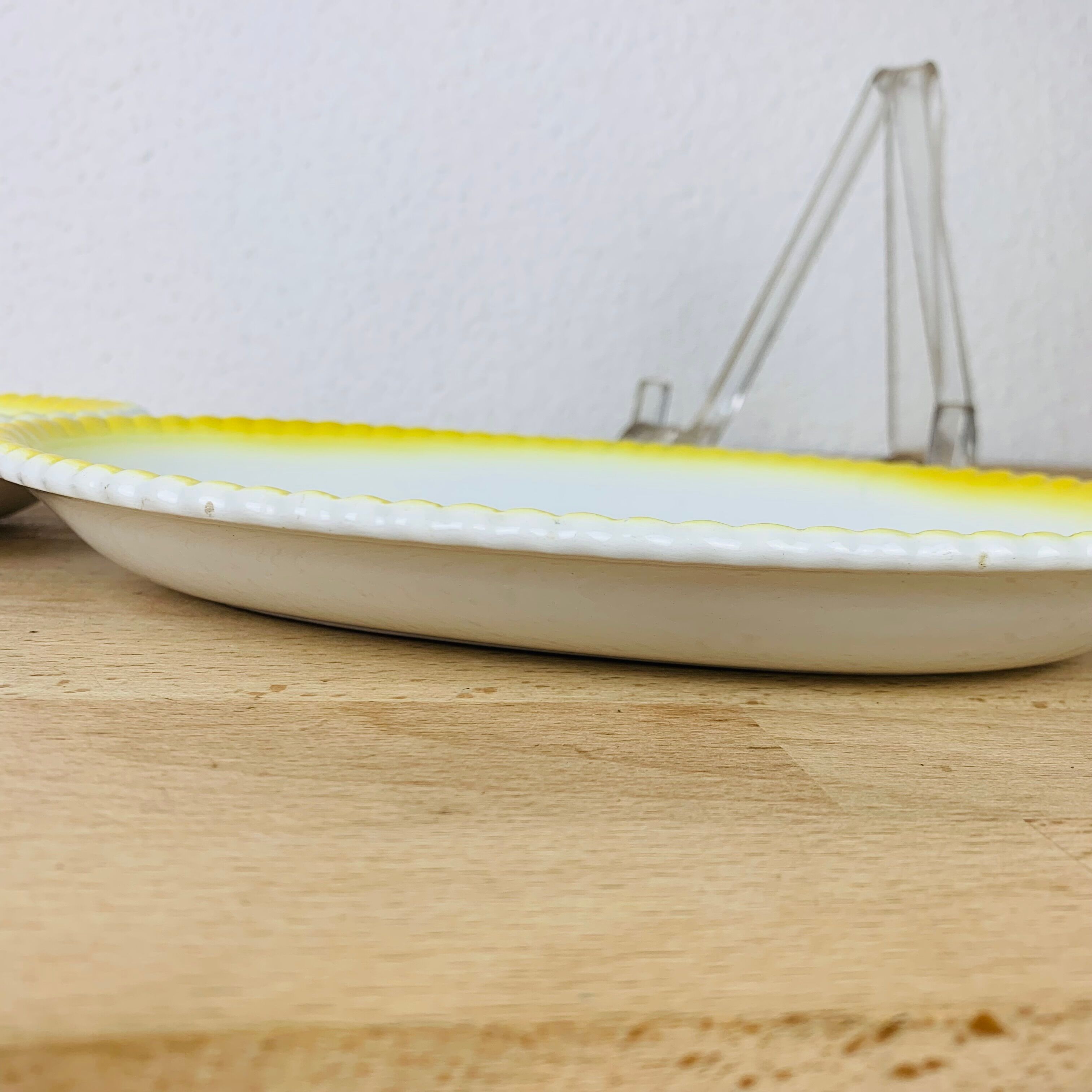 Saucer and two raviers vintage earthenware