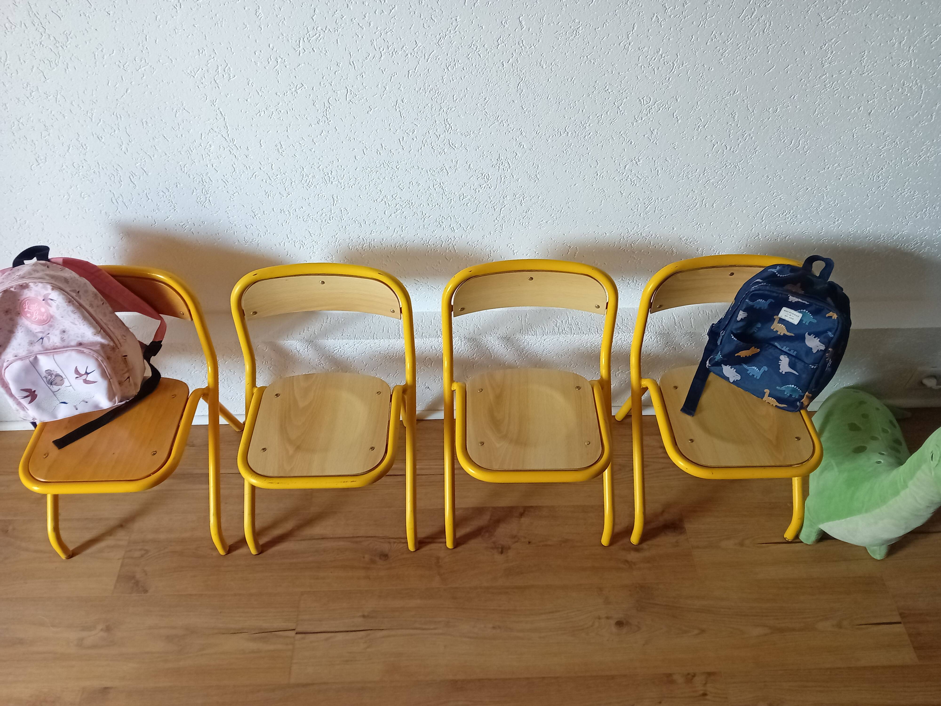 Lot de 4 chaises maternelle