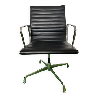 Eames style office chair