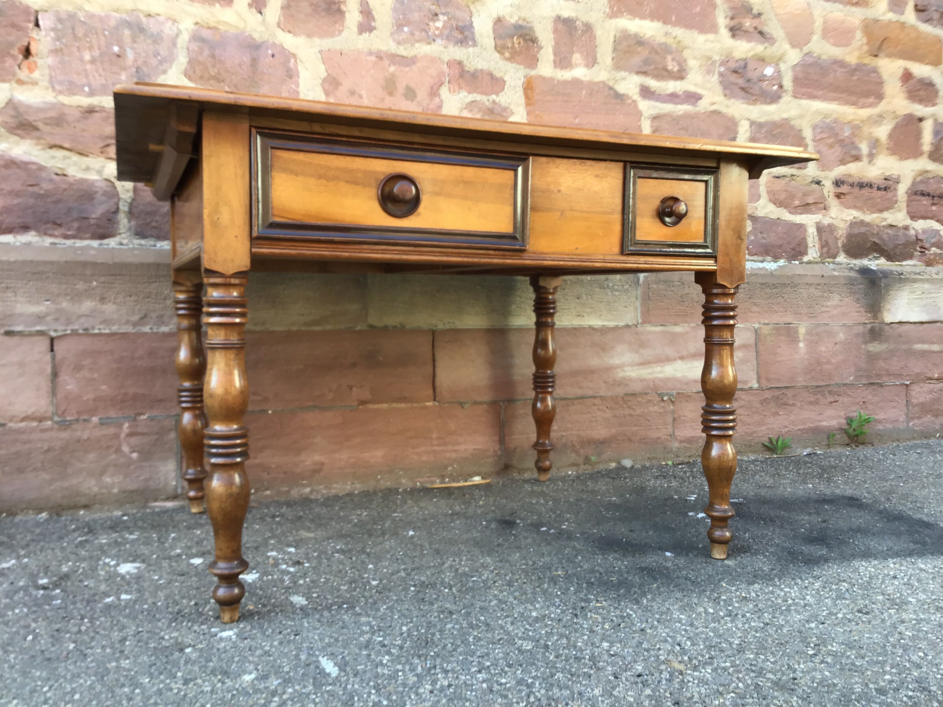 Table de ferme alsacienne noyer 19ème