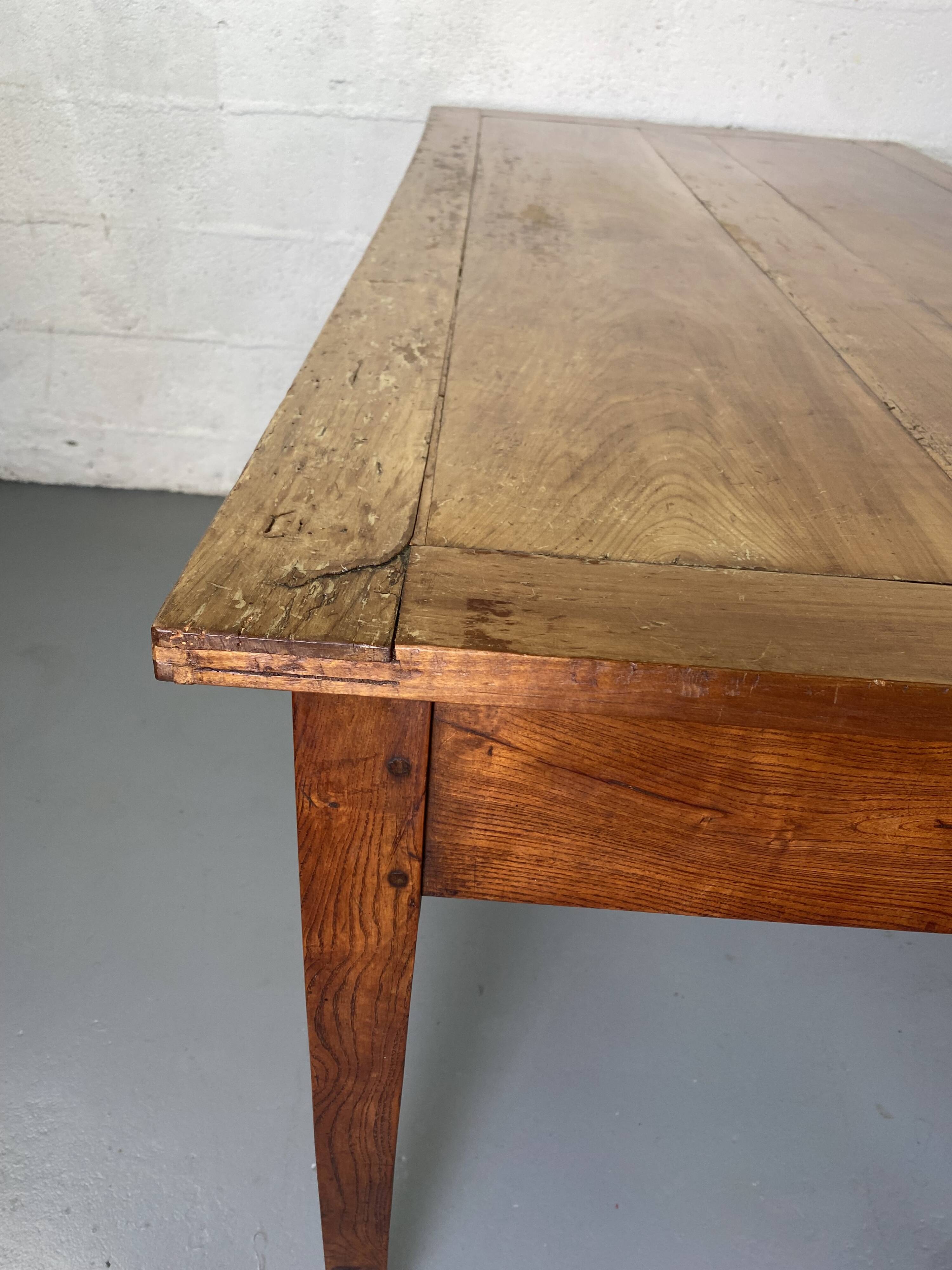 Table de Ferme Vintage en Bois Massif