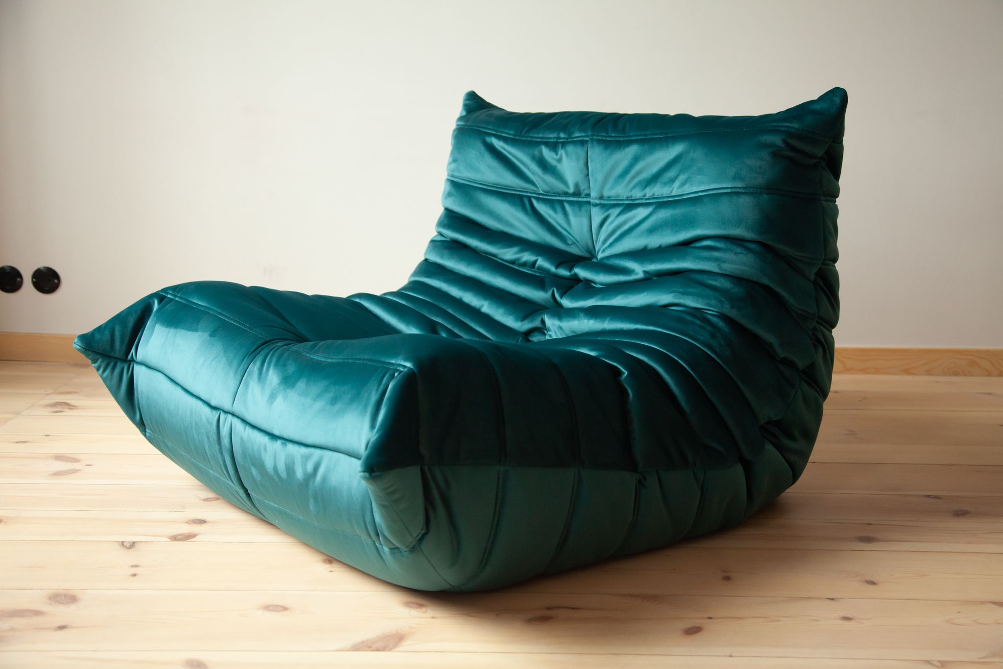Togo armchair and ottoman model designed by Michel Ducaroy 1973