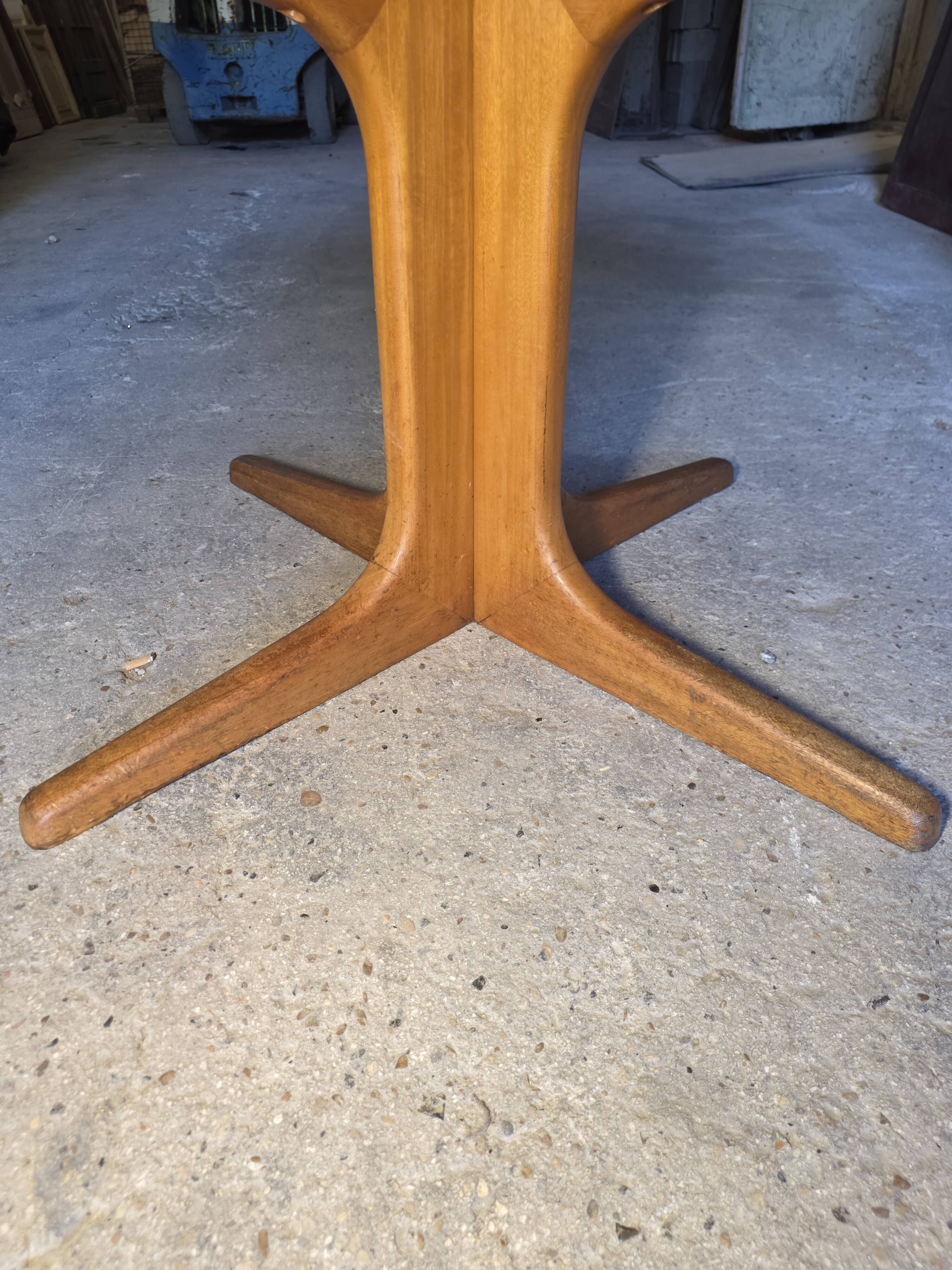 Table extensible Baumann en teck des années 60, (2 rallonges)