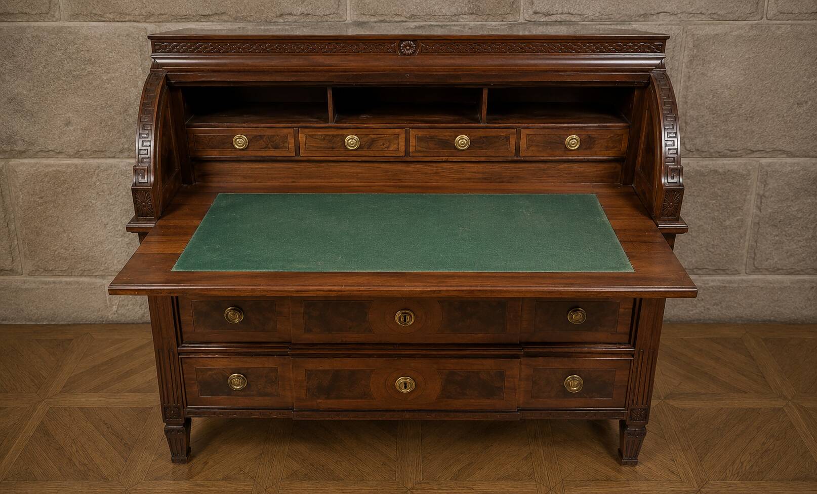 Cylinder desk in marquetry walnut – Louis XVI period, late 18th century