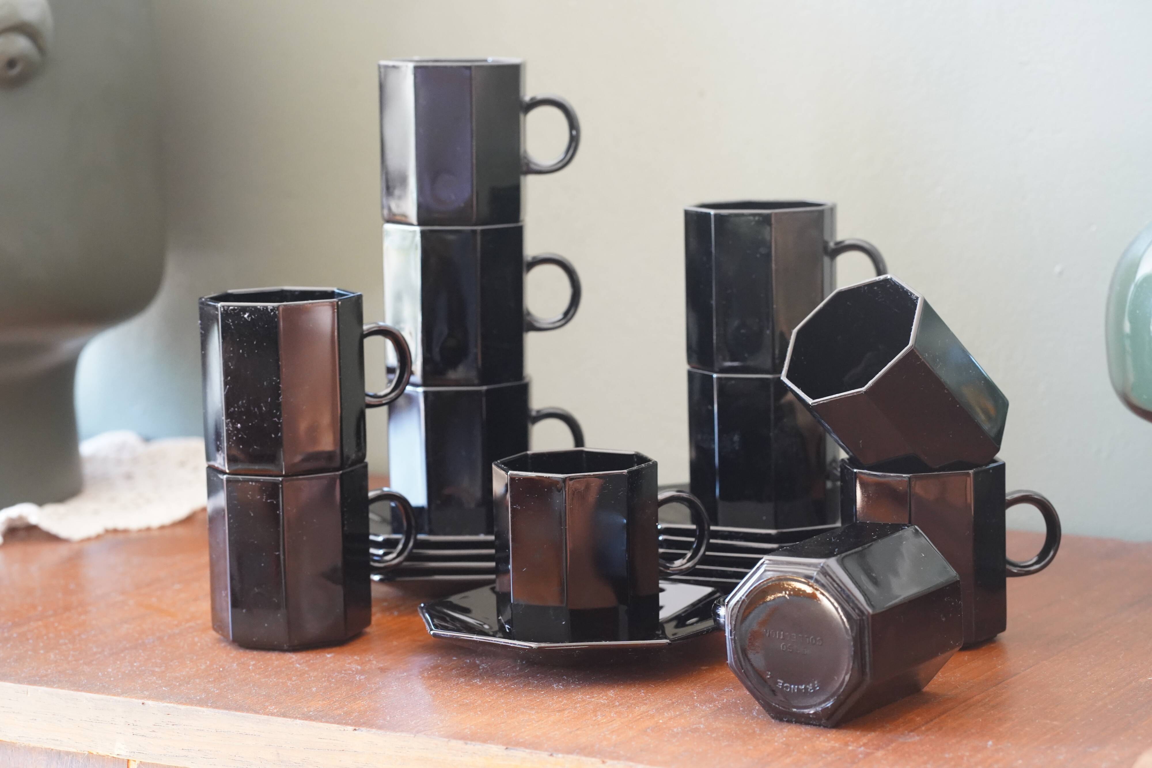 Arcoroc cup and sub-cup set