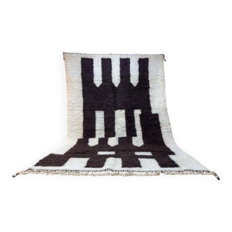 Large handcrafted Berber rug 225cmx325cm