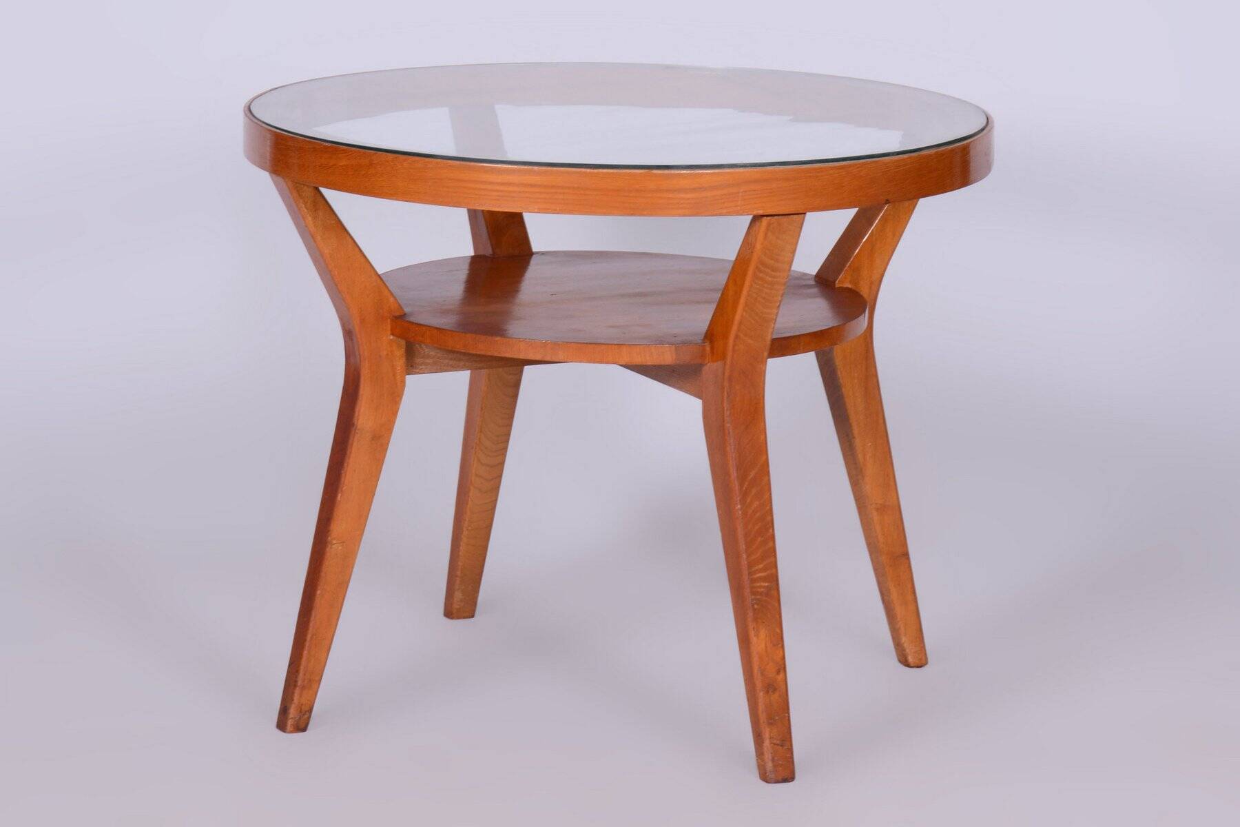 Table basse du milieu du siècle en chêne et verre, tchèque, années 1950.