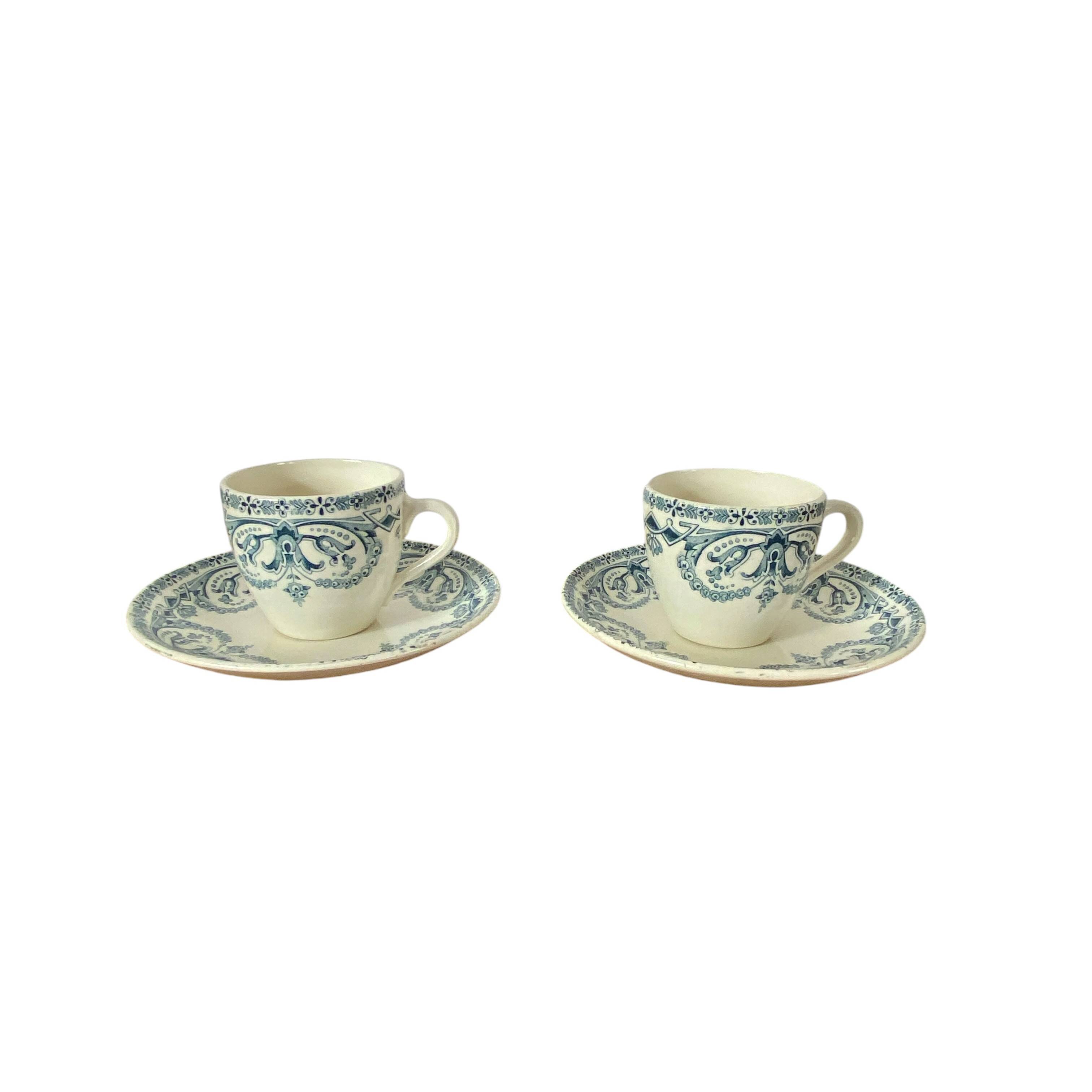 2 tasses terre de fer Saint Amand et Hamage modèle Guirlande vert