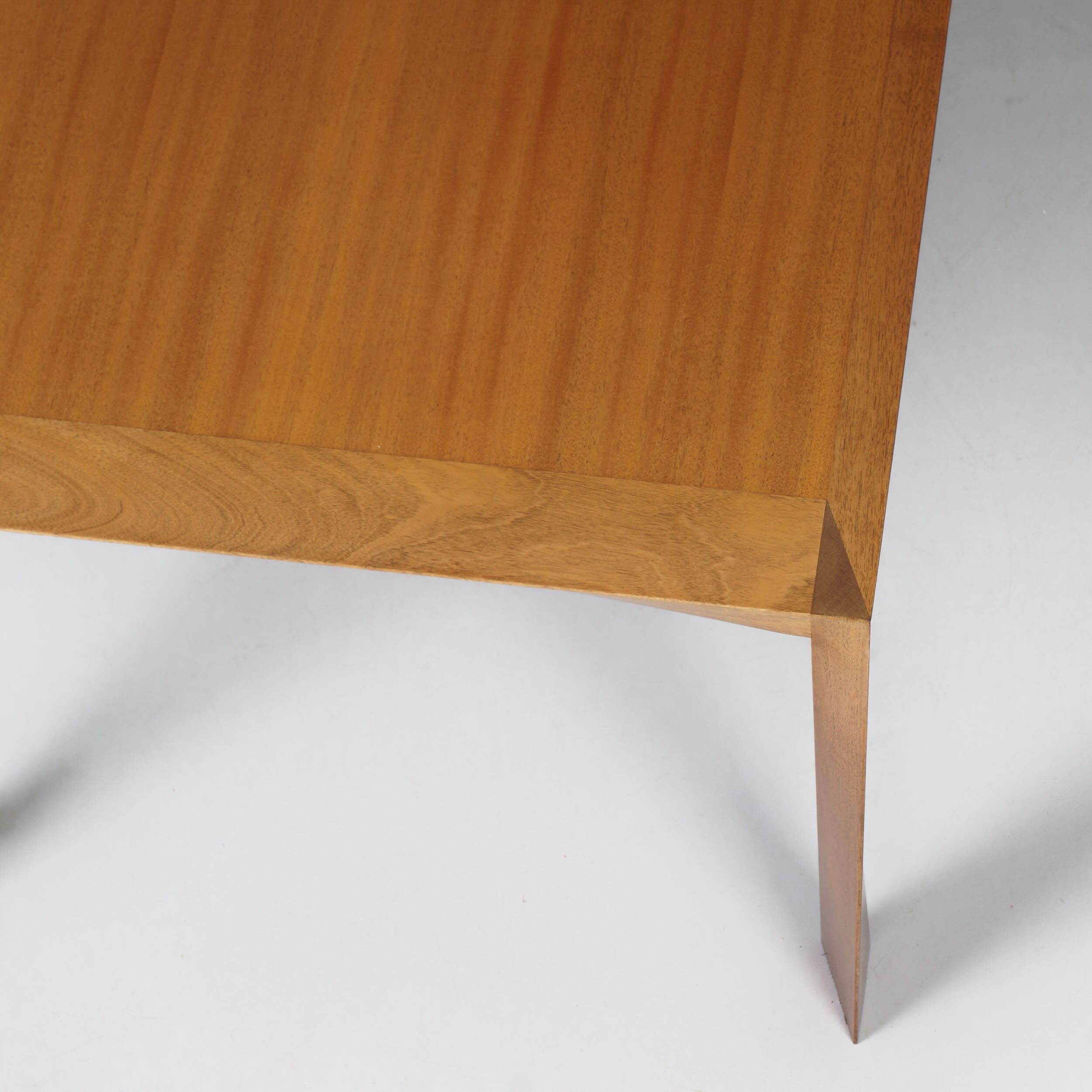 Dutch design dining table by Peter Overdijk for Frozen Fountain, Amsterdam, 1990s
