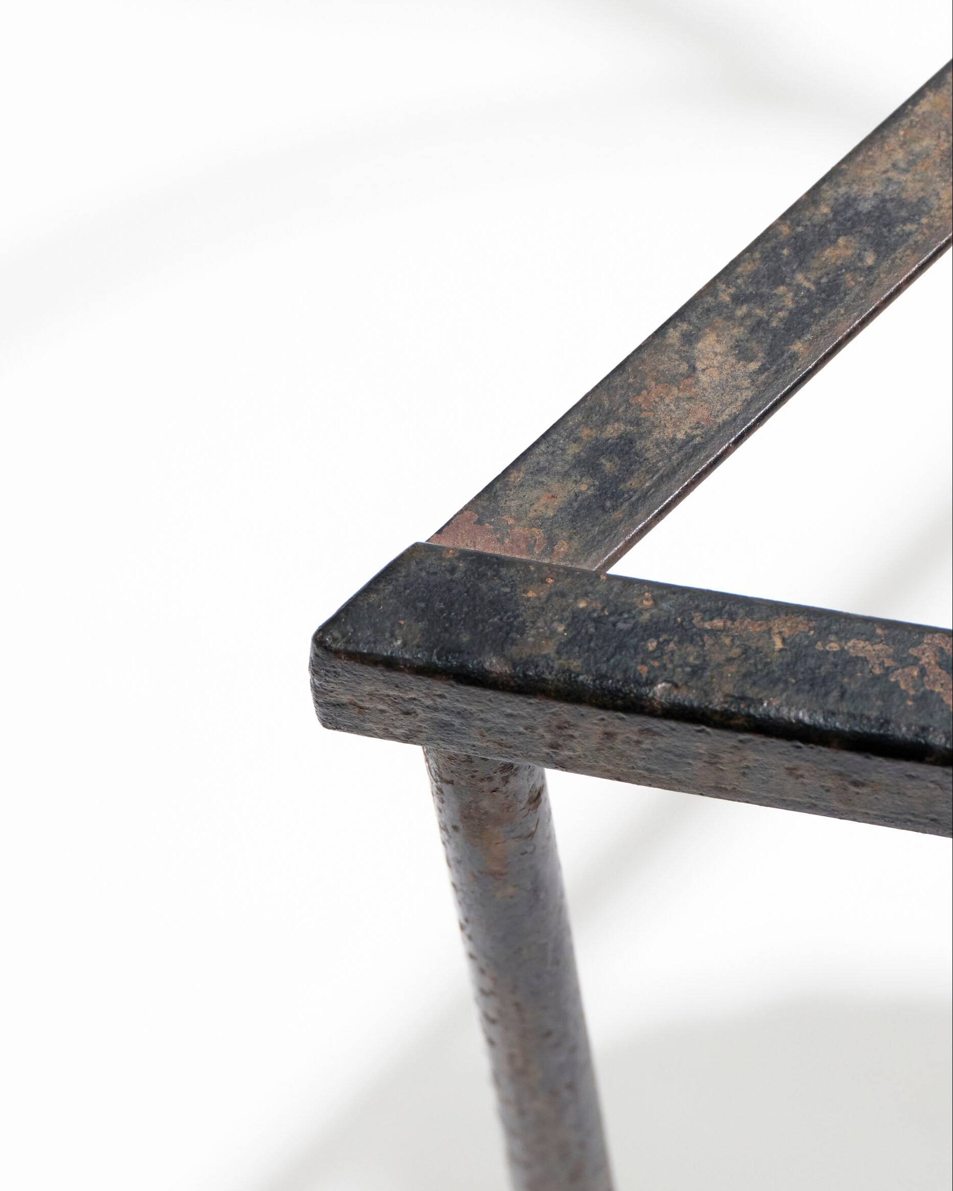 Chaise sculpturale en acier, 1980s