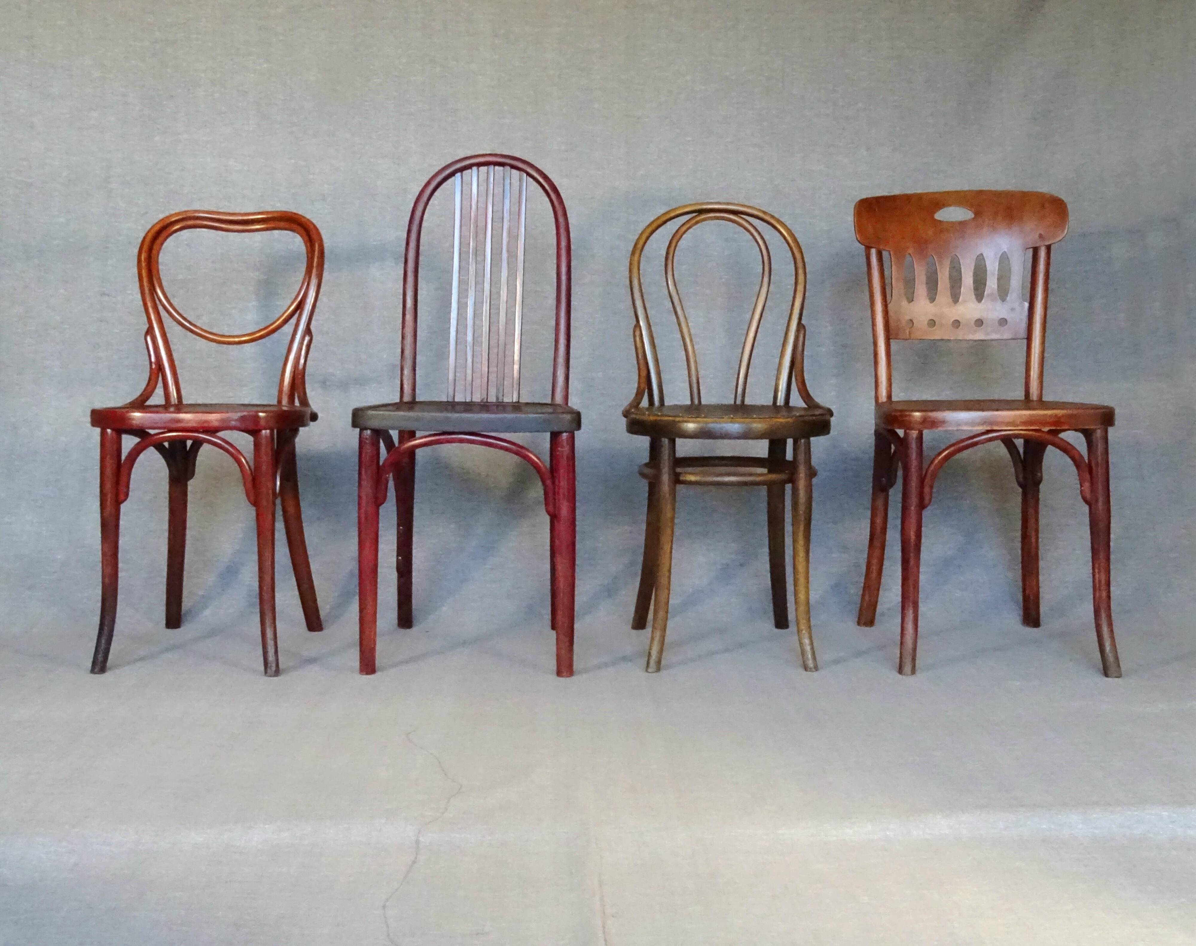 Set of 4 Thonet and Mundus Bistrot chairs 1910 to 1930