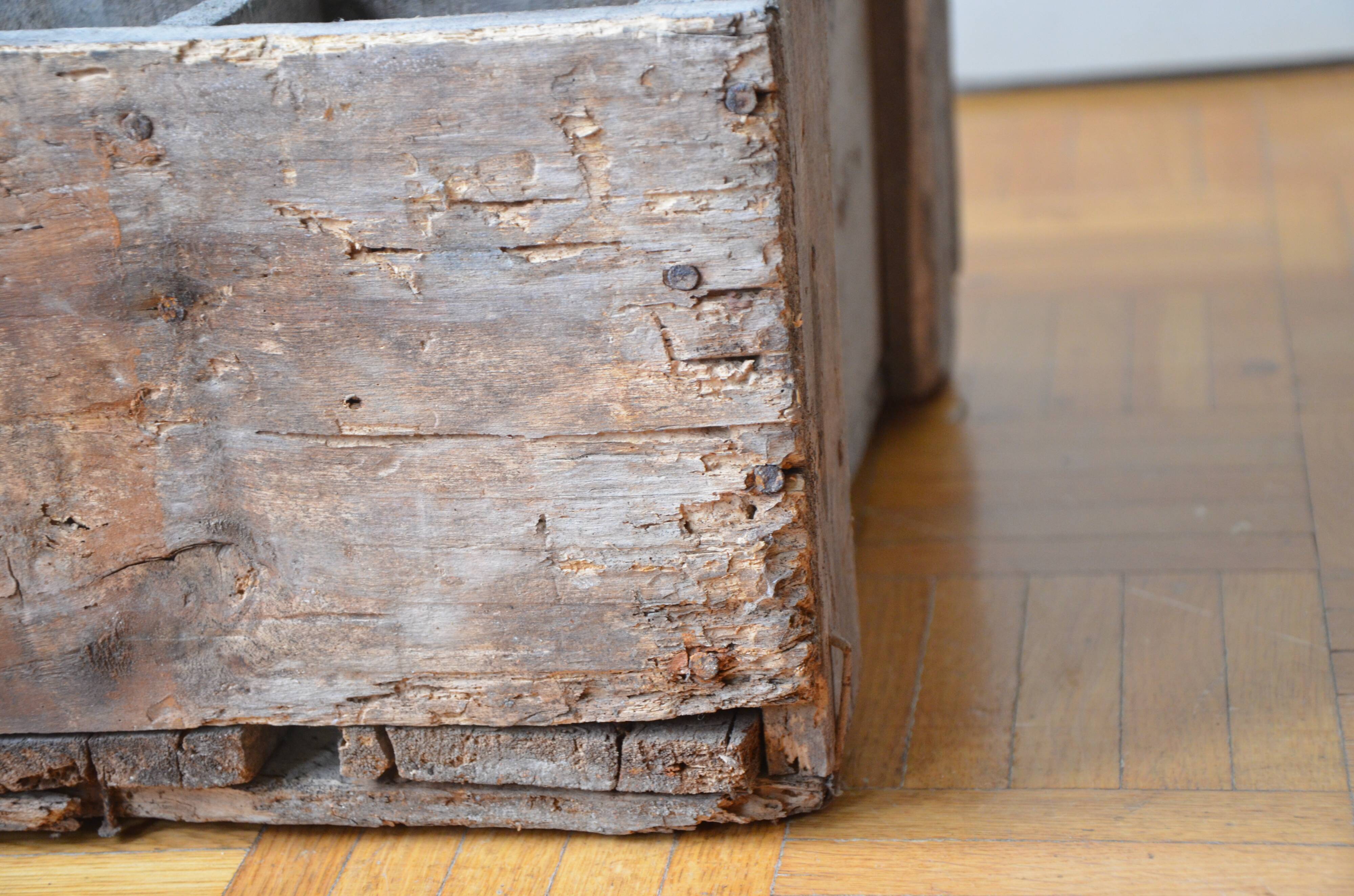 Wooden crate