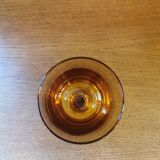 Suite de 11 verres à pied vintage ambre