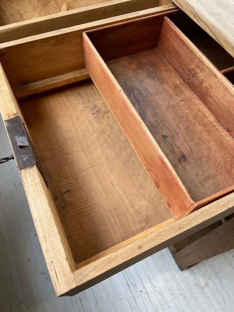 Early 20th century oak trade counter